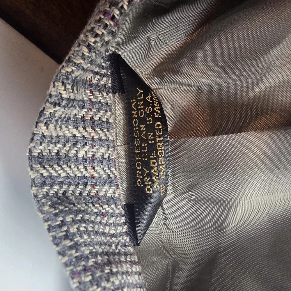 vintage plaid sport coat by Corbin 50r C2